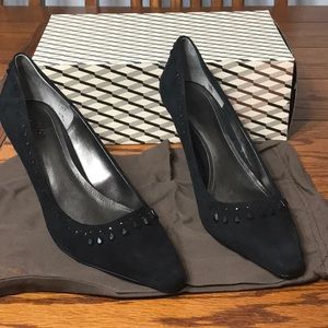 Victor Adain Black suede size 9